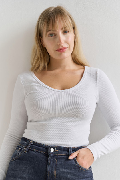 Model Mandy B.
