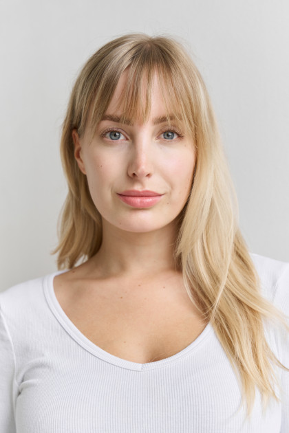 Model Mandy B.
