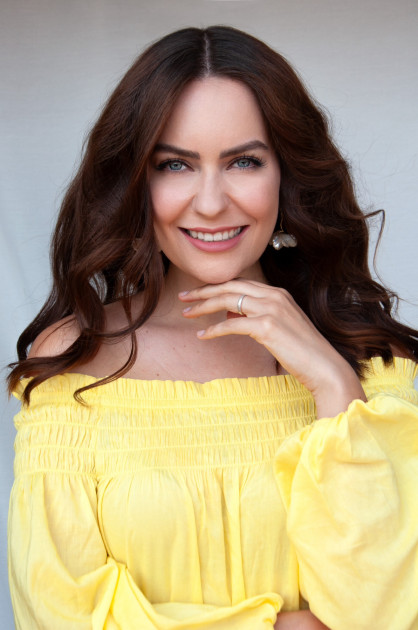 Model Carina S.