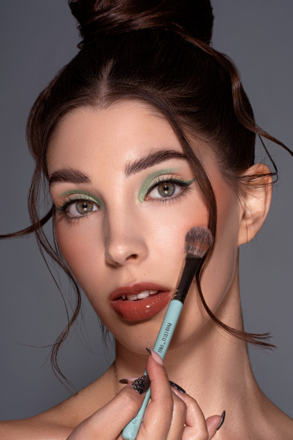 Model Sophia J.