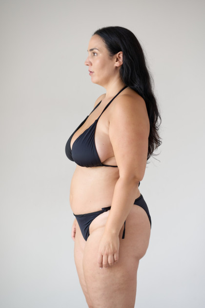 Model Angela Daiana B.
