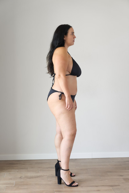 Model Angela Daiana B.