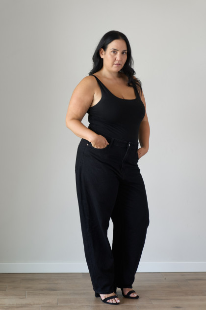 Model Angela Daiana B.