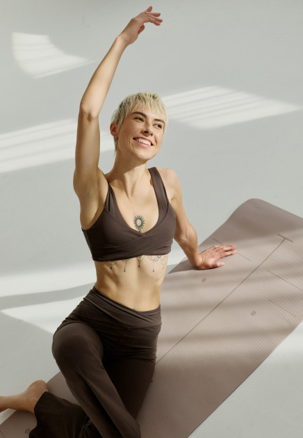 Model Elisa L.