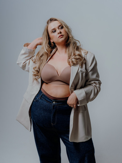 Model Lena G.