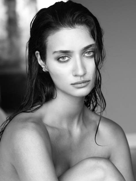 Model Tara W.
