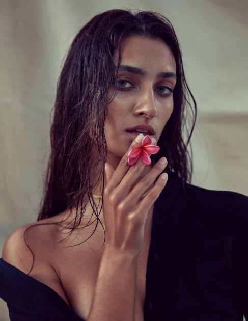 Model Tara W.