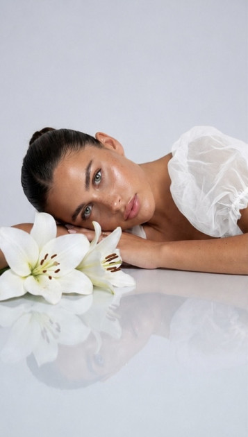 Model Martha R.