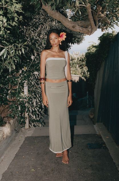 Model Ivon Z.