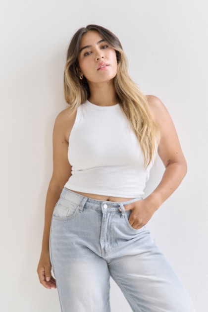 Model Anna Gulaab V.