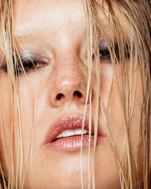 Model Alisa W.