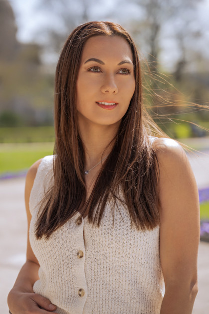 Model Dana L.