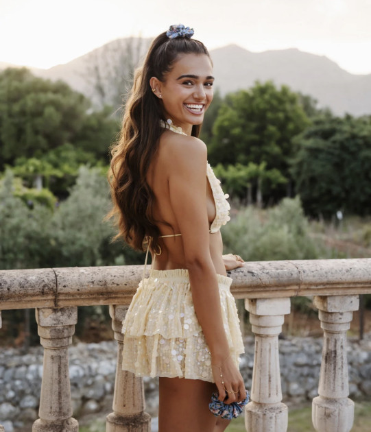 Model Vanessa B.
