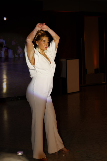 Model Selina R.