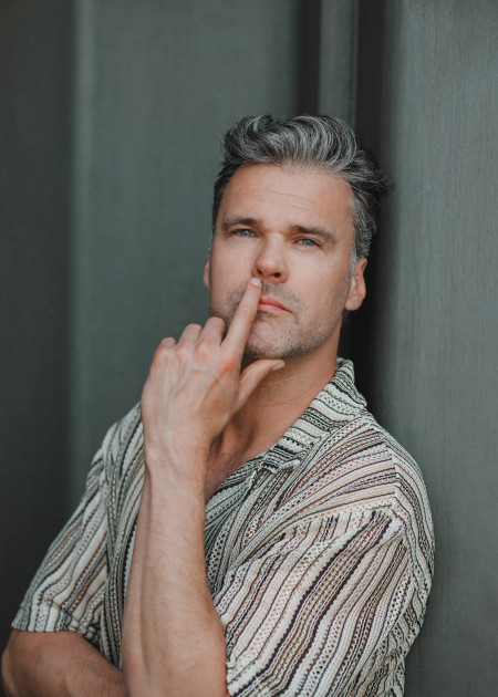 Model Carl v.