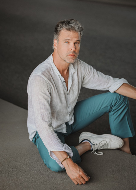 Model Carl v.