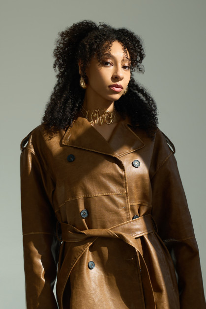 Model Miriam C.