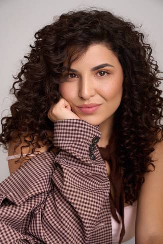 Model Zeynep K.