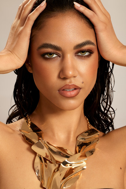 Model Yoana G.
