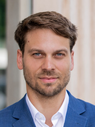 Host Knud K.