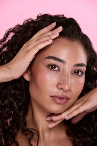 Model Yelda S.