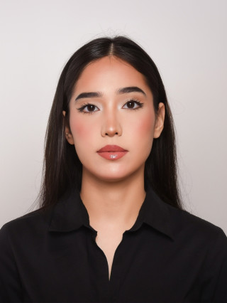 Hostess Sabria T.