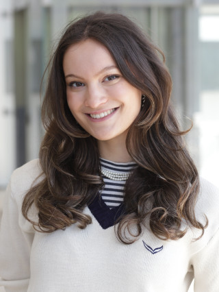 Hostess Larissa K.