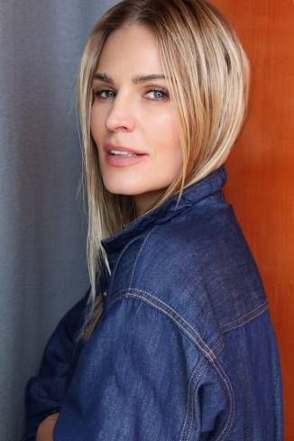 Model Giovana L.