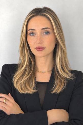 Model Sophia S.